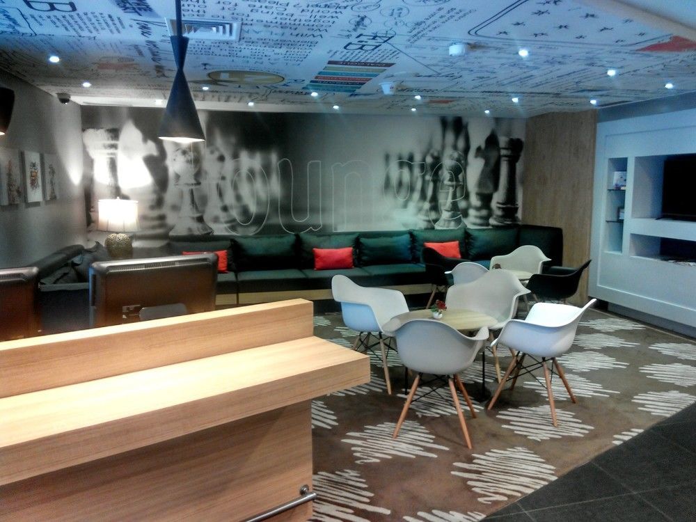 Ibis Gading Serpong Luaran gambar